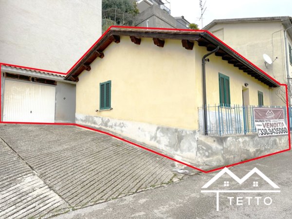 casa semindipendente in vendita a Poggio Mirteto