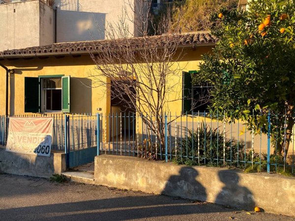 casa indipendente in vendita a Poggio Mirteto