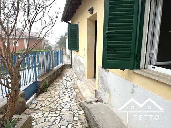 casa indipendente in vendita a Poggio Mirteto