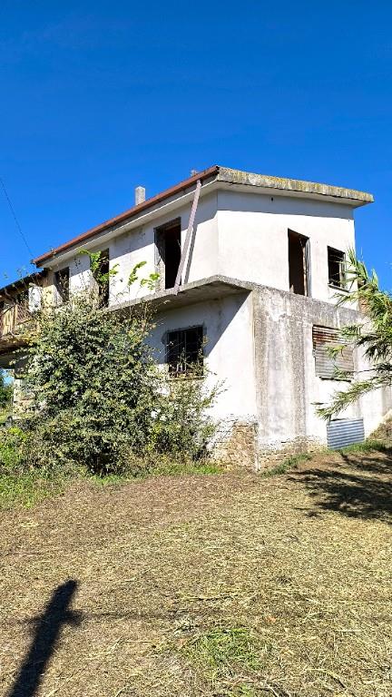 casa indipendente in vendita a Poggio Mirteto in zona Poggio Mirteto Scalo