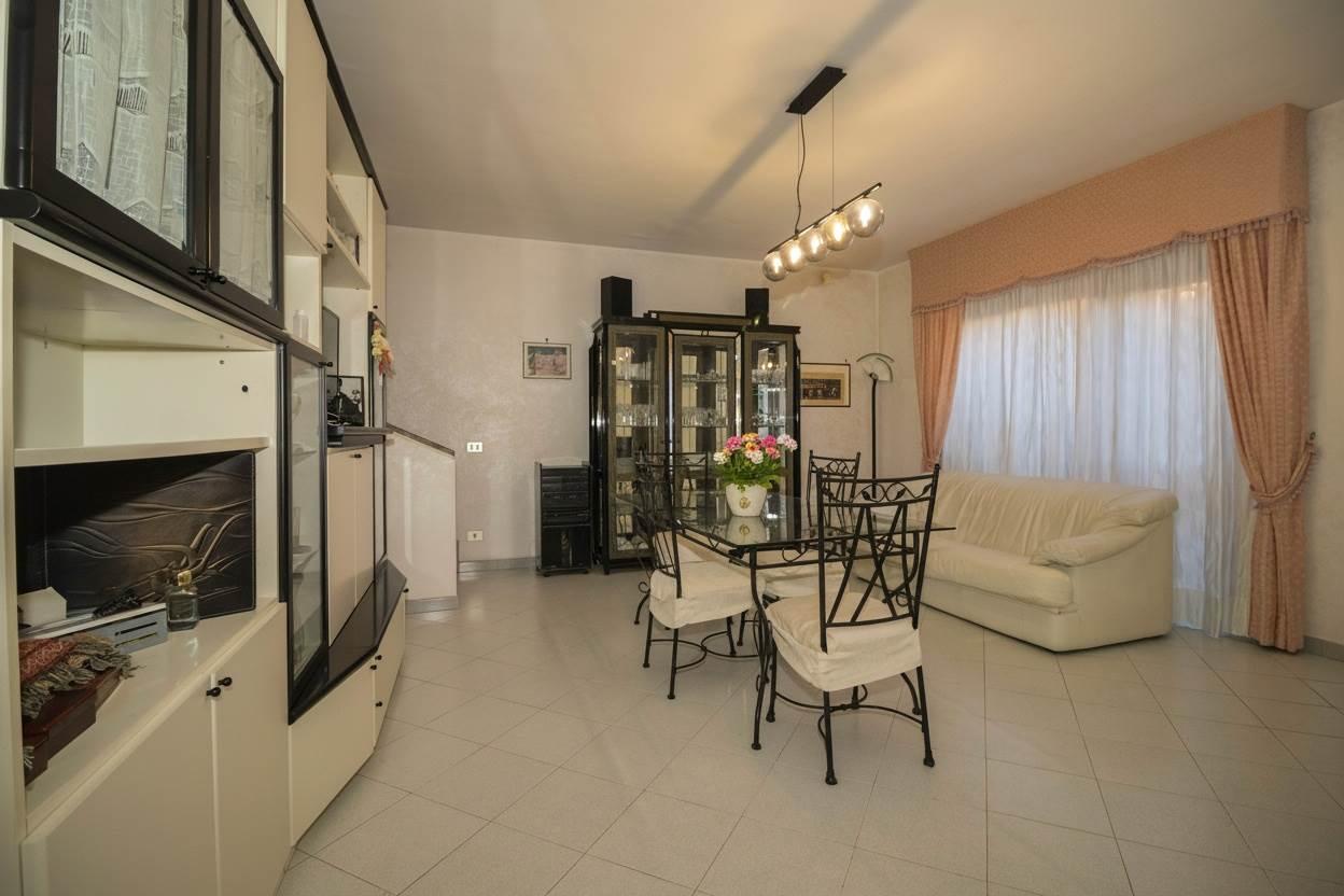 appartamento in vendita a Poggio Mirteto in zona Poggio Mirteto Scalo