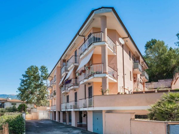 appartamento in vendita a Poggio Mirteto in zona Poggio Mirteto Scalo