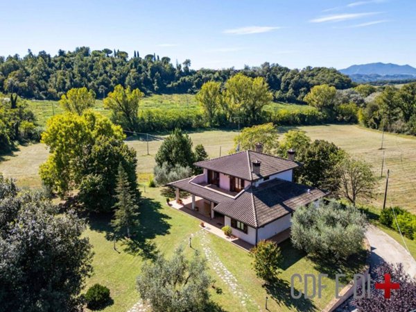 casa indipendente in vendita a Poggio Mirteto in zona Poggio Mirteto Scalo