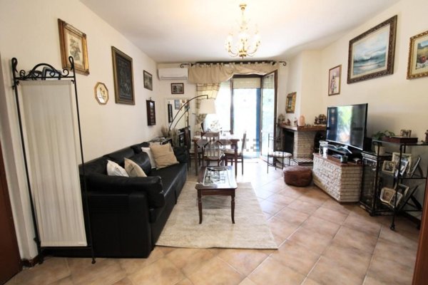 appartamento in vendita a Poggio Mirteto