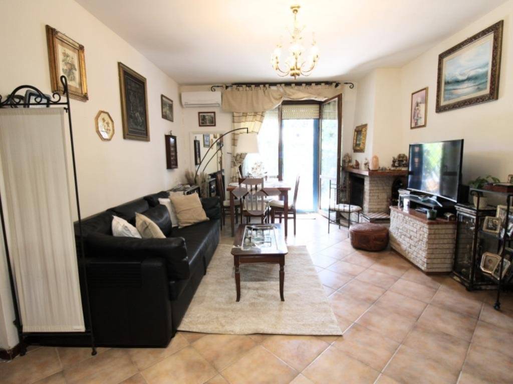 appartamento in vendita a Poggio Mirteto