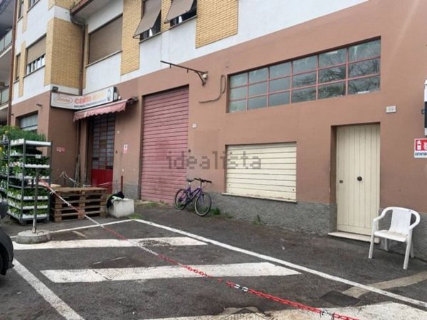 locale di sgombero in vendita a Poggio Mirteto