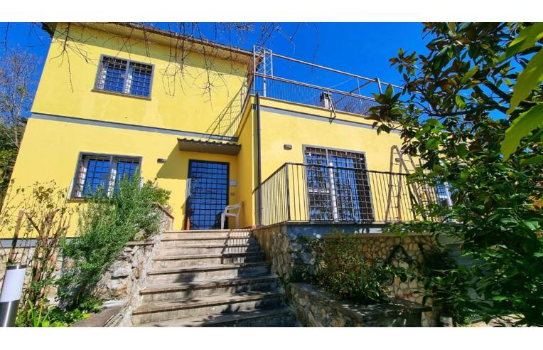 casa indipendente in vendita a Poggio Mirteto