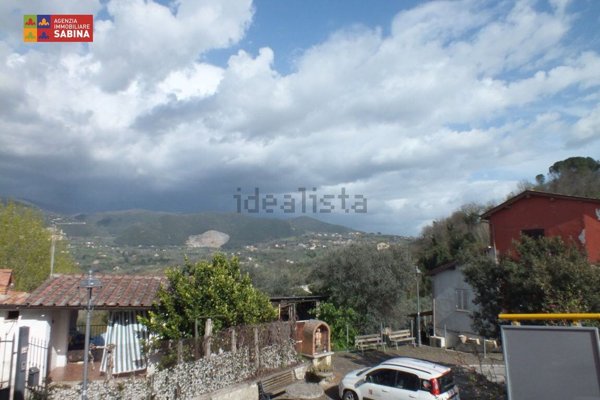 appartamento in vendita a Poggio Mirteto in zona San Luigi