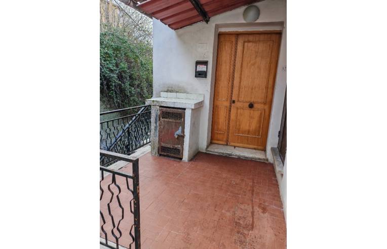 appartamento in vendita a Poggio Mirteto in zona Poggio Mirteto Scalo