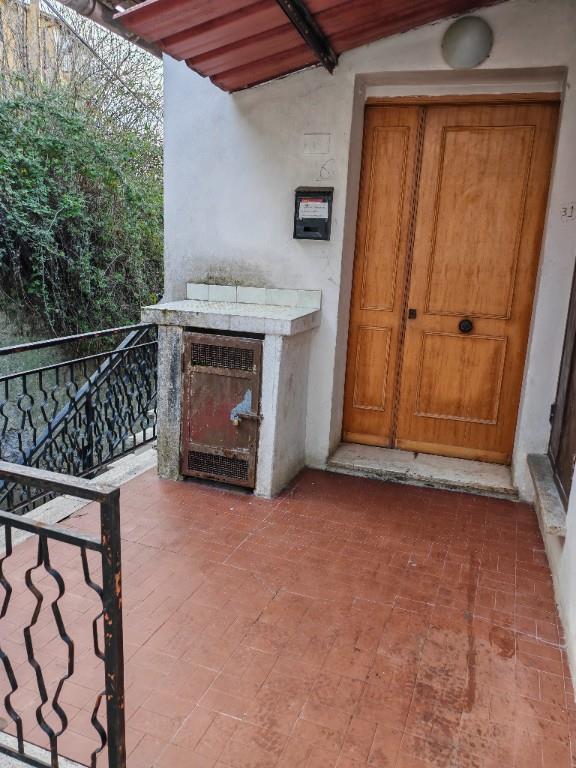 appartamento in vendita a Poggio Mirteto in zona Poggio Mirteto Scalo