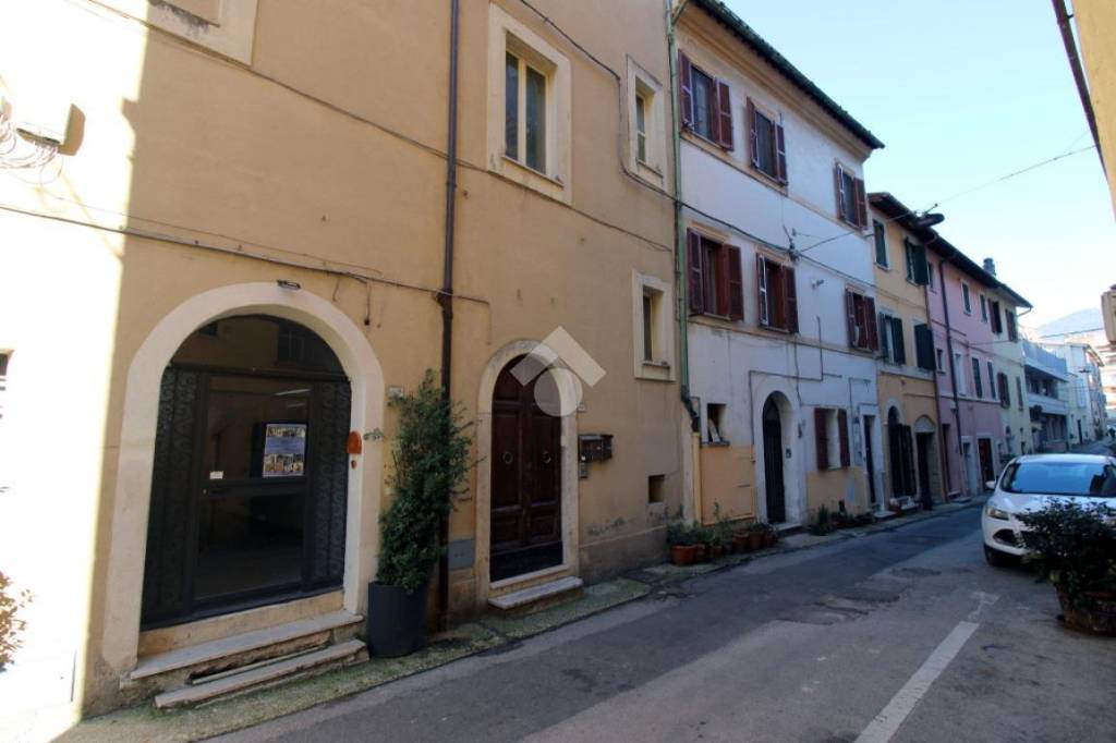 appartamento in vendita a Poggio Mirteto