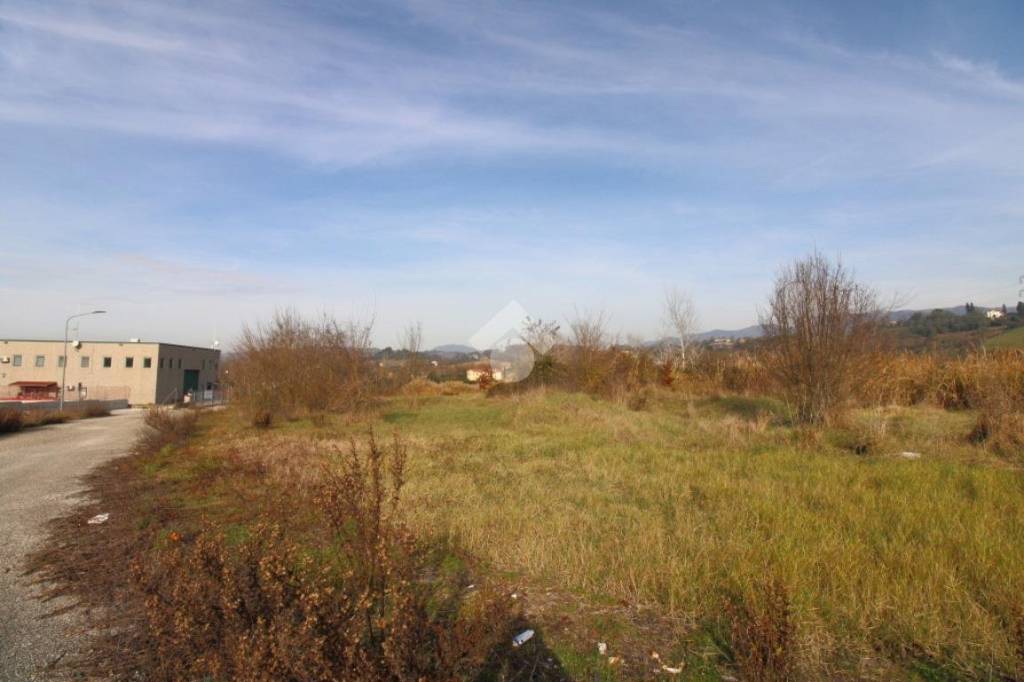 terreno agricolo in vendita a Poggio Mirteto in zona Poggio Mirteto Scalo
