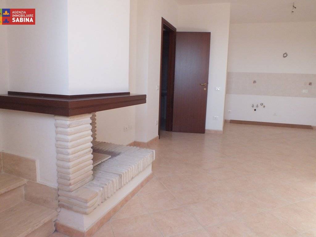 appartamento in vendita a Poggio Mirteto in zona San Luigi