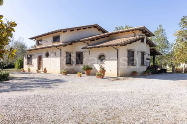 appartamento in vendita a Poggio Mirteto