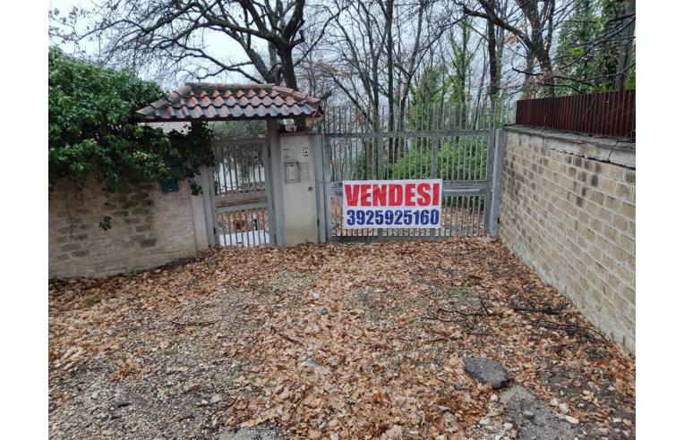 casa indipendente in vendita a Poggio Mirteto in zona Poggio Mirteto Scalo