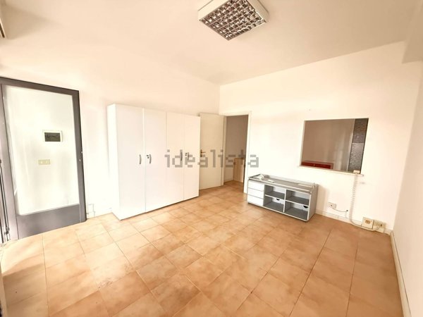 locale commerciale in vendita a Poggio Mirteto