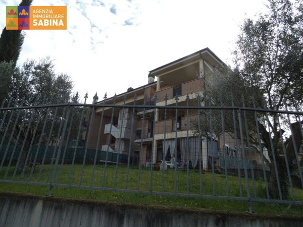 appartamento in vendita a Poggio Mirteto in zona Poggio Mirteto Scalo