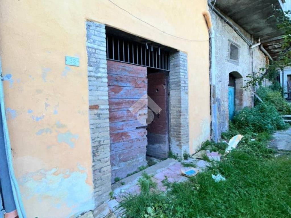 casa semindipendente in vendita a Poggio Mirteto