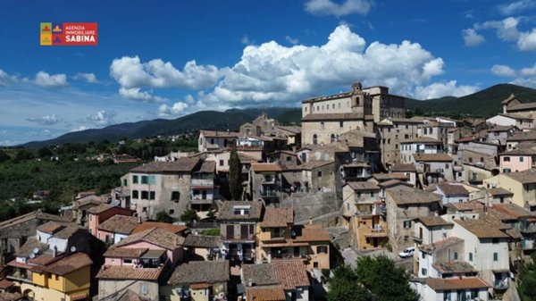 appartamento in vendita a Poggio Mirteto in zona San Valentino