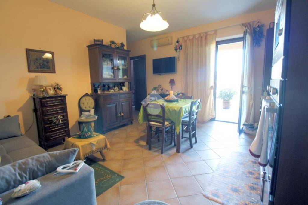 appartamento in vendita a Poggio Mirteto in zona Poggio Mirteto Scalo
