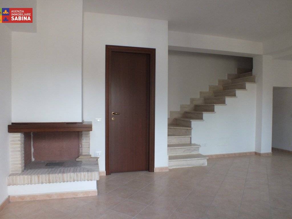 appartamento in vendita a Poggio Mirteto in zona San Luigi