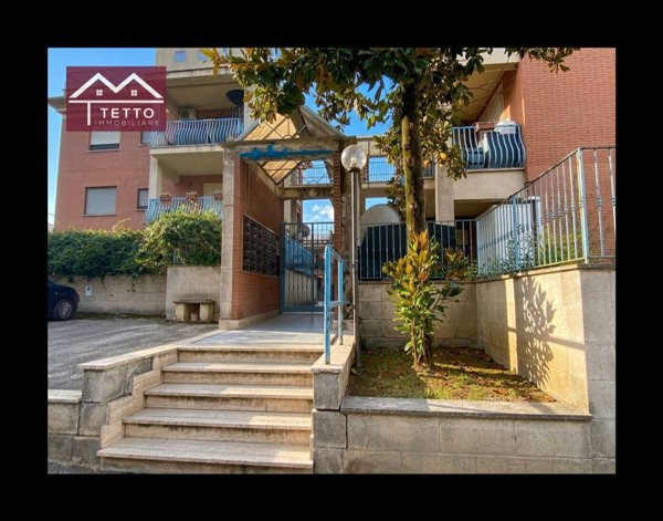 appartamento in vendita a Poggio Mirteto in zona San Valentino