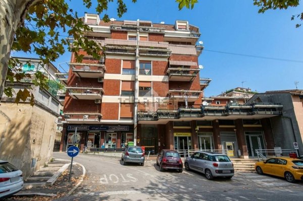 appartamento in vendita a Poggio Mirteto in zona San Valentino