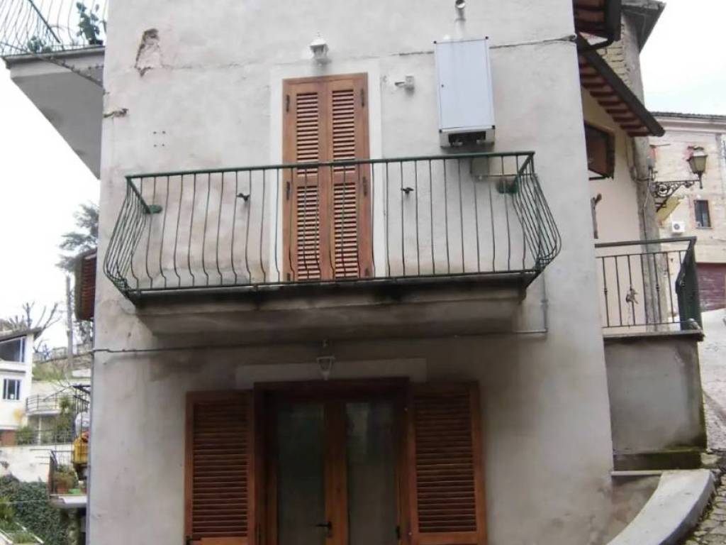 casa indipendente in vendita a Poggio Moiano