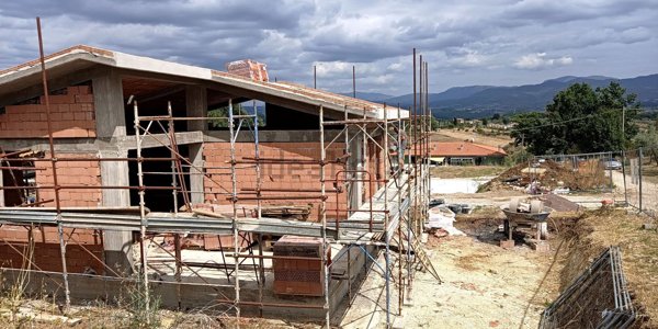 casa indipendente in vendita a Poggio Moiano