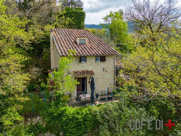 casa indipendente in vendita a Poggio Moiano