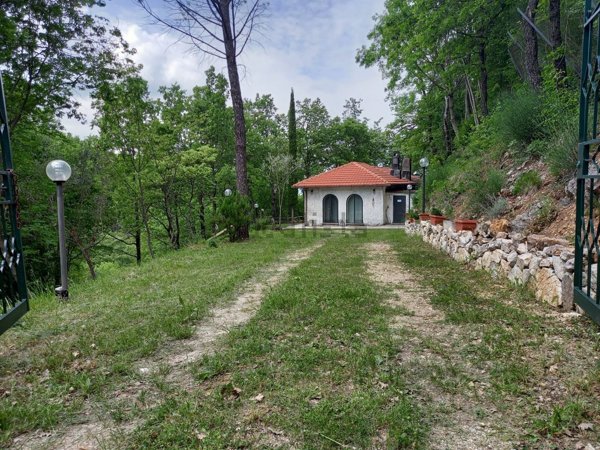 casa indipendente in vendita a Poggio Moiano