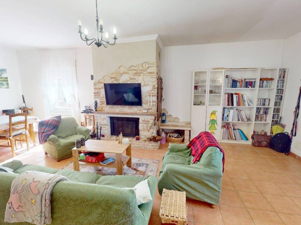 casa indipendente in vendita a Poggio Moiano