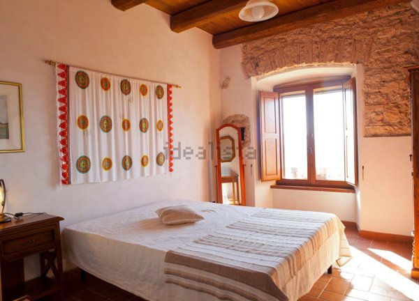 casale in vendita a Poggio Moiano