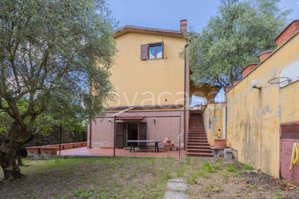 casa indipendente in vendita a Poggio Moiano