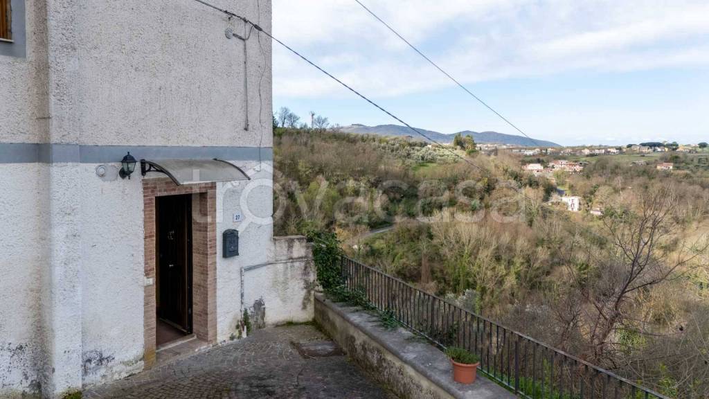 appartamento in vendita a Poggio Moiano