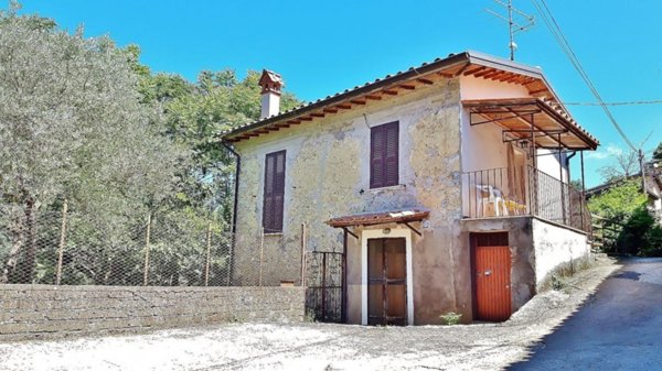 casa indipendente in vendita a Poggio Nativo