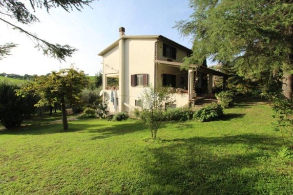 casa indipendente in vendita a Poggio Nativo