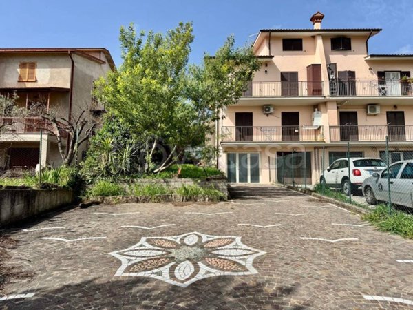 casa indipendente in vendita a Poggio Nativo