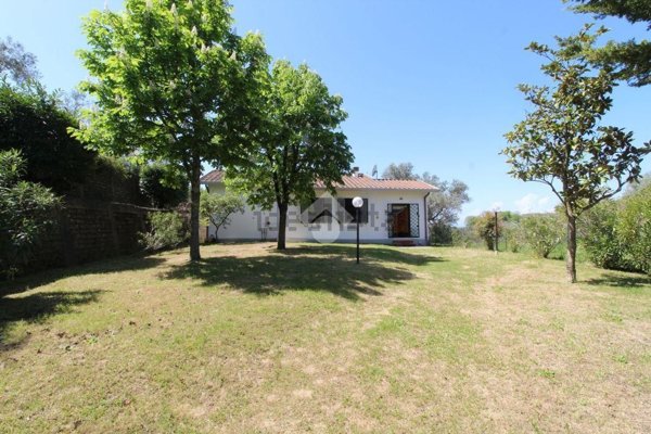 casa indipendente in vendita a Poggio Nativo