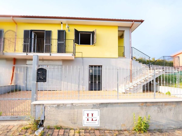 casa indipendente in vendita a Poggio Nativo