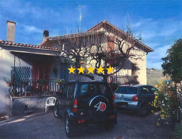 casa indipendente in vendita a Poggio Nativo