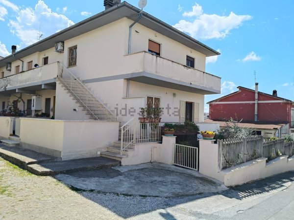 appartamento in vendita a Poggio Nativo