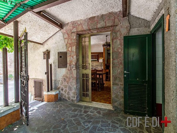 casa indipendente in vendita a Poggio Nativo