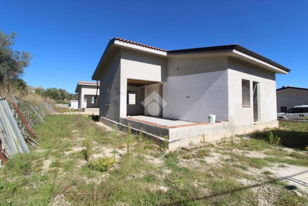 casa indipendente in vendita a Poggio Nativo