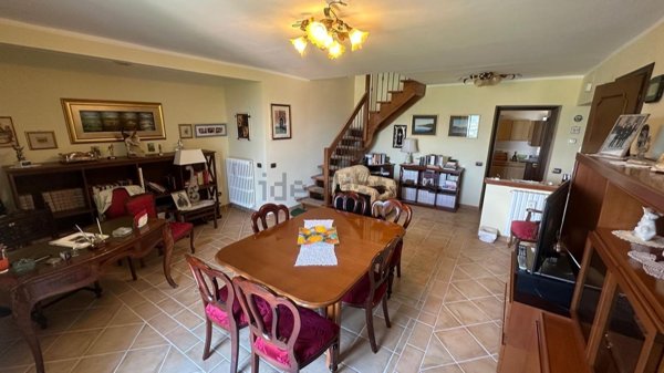 casa indipendente in vendita a Poggio Nativo