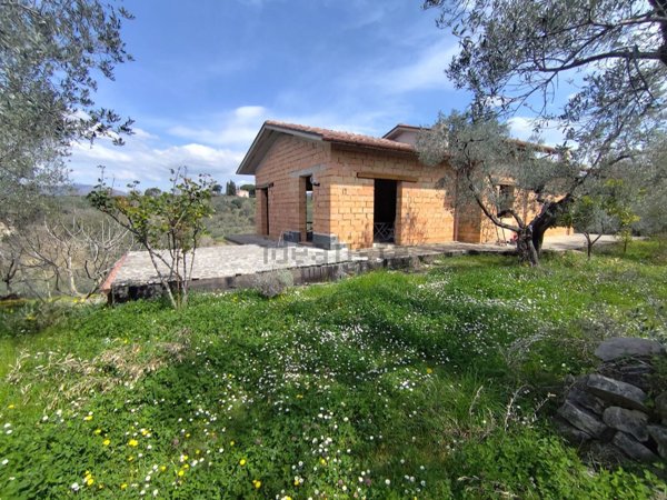 casa indipendente in vendita a Poggio Nativo