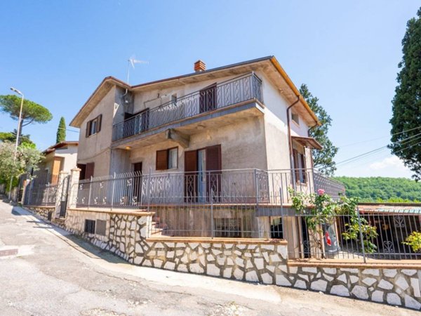 casa indipendente in vendita a Poggio San Lorenzo