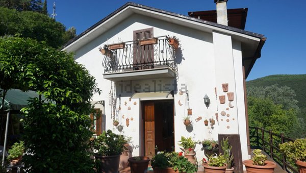 casa indipendente in vendita a Poggio San Lorenzo