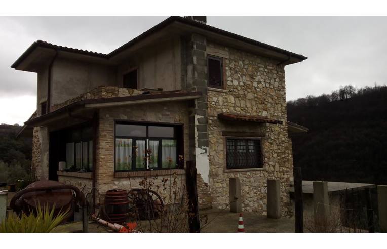 casa indipendente in vendita a Poggio San Lorenzo