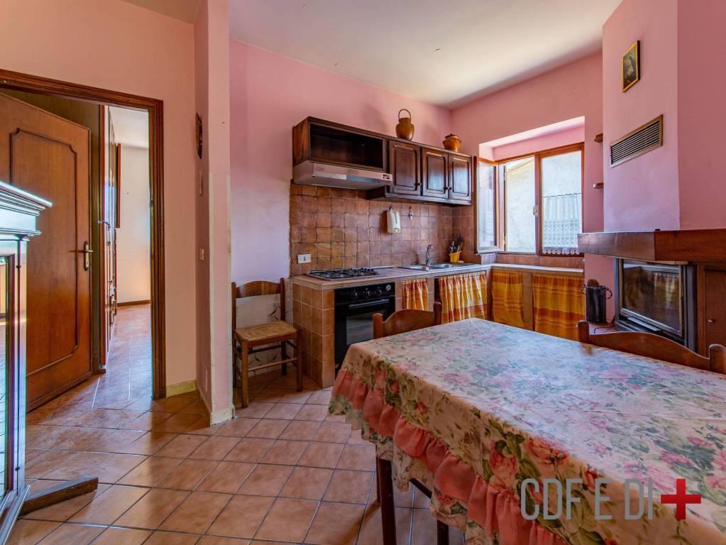 appartamento in vendita a Poggio San Lorenzo